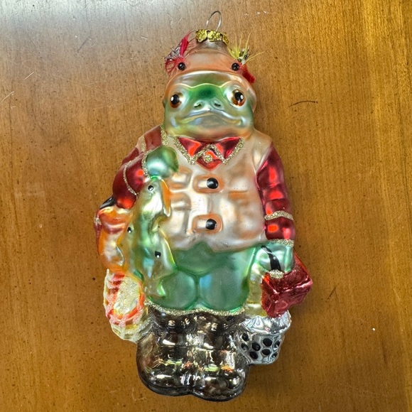 Hand Blown Mercury Glass Fisherman Frog Ornament - Picture 2 of 3